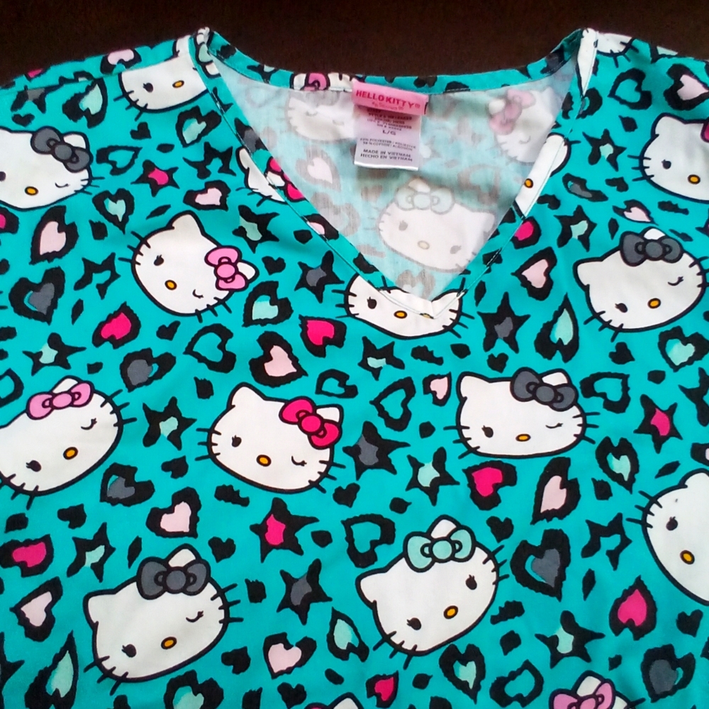 Hello Kitty 3 Pocket Scrub top